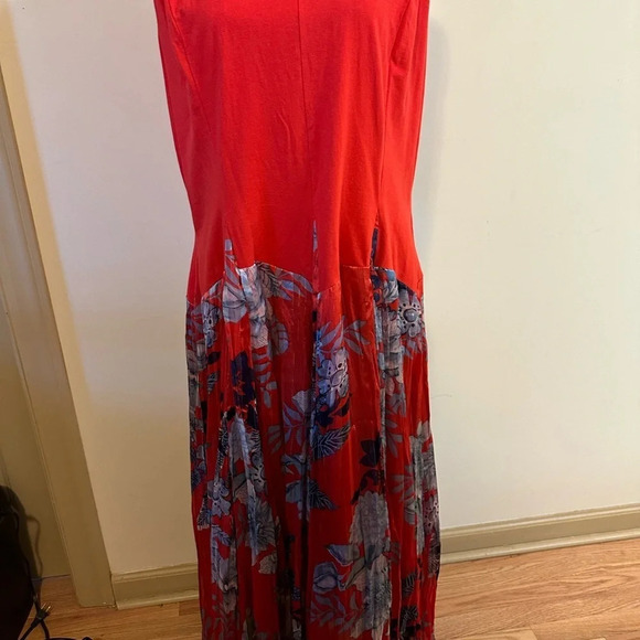 KAKTUS Red and Blue Floral Bubble Dress with Dart Bodice - Size 2X - Picture 6 of 8